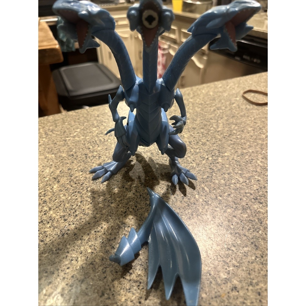 1996 YU-GI-OH! KAZUKI TAKAHASHI BLUE EYES ULTIMATE DRAGON 9" ACTION FIGURE RARE